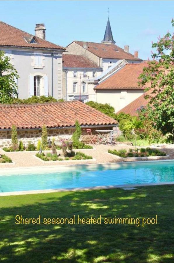 La Chataigne Villa Piégut-Pluviers Esterno foto